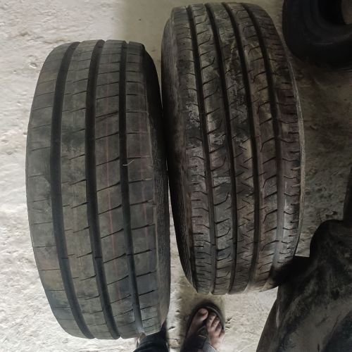 700.15 Used Loading Tyre