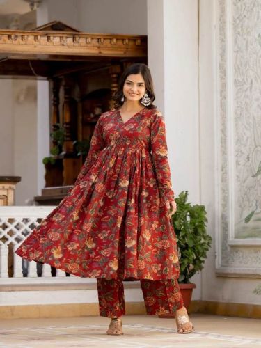 Ladies Maroon Rayon Printed Kurti Palazzo Set with Dupatta