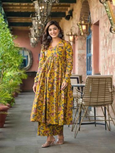 Ladies Yellow Rayon Printed Kurti Palazzo Set with Dupatta