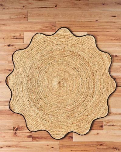 Black Trim Scalloped Round Handmade Jute Rug