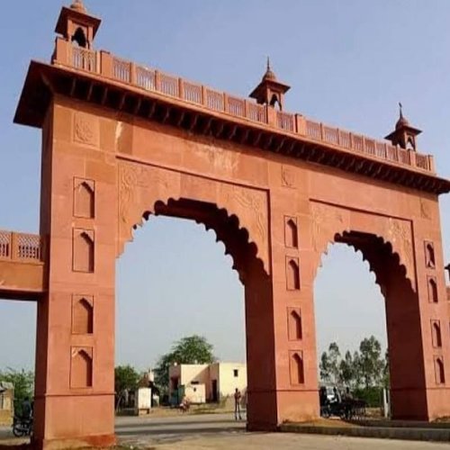 Heritage Style Pink Sandstone Entry Gate