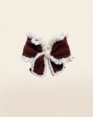 Snow Trim Chroachet Bow Hair Clip