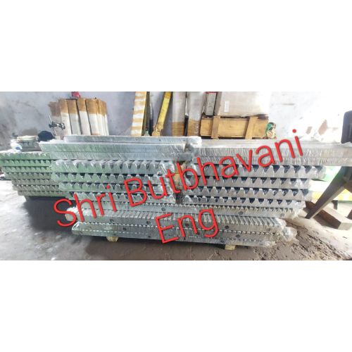 16 Module Rack