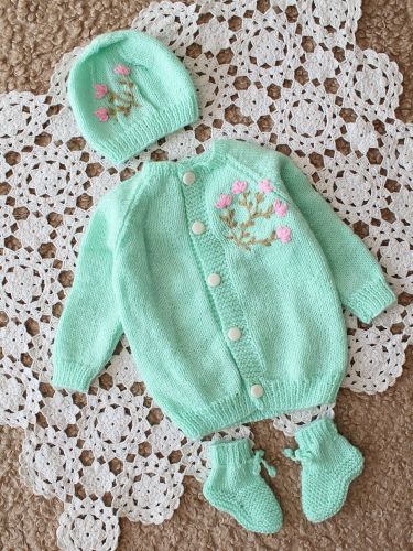 Mint Floral Crochet Baby Gift Set