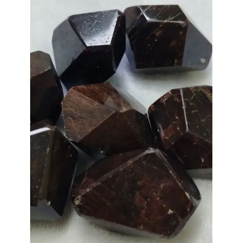 Garnet Faceted Tumbled Stones