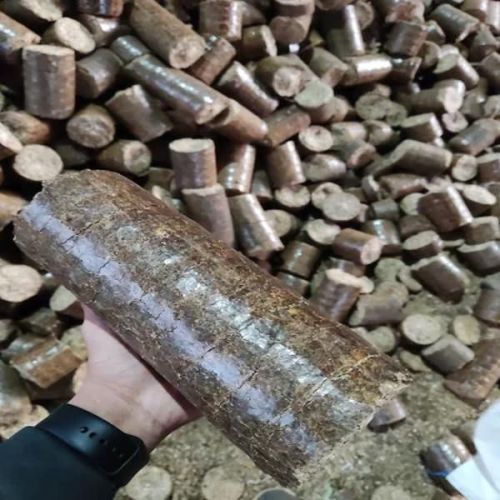 Industrial Grade Groundnut Shell Biomass Briquettes