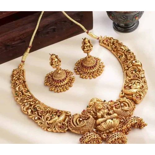 Temple Choker Set
