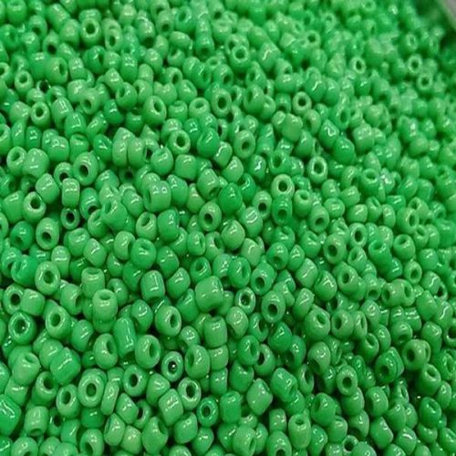 1.5 Mm Light Green Glass Seed Beads