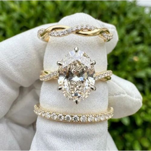 3 Ring Bridal Set With 3CT Oval E VVS2/VS1 IGI Certified Lab Grown Diamond