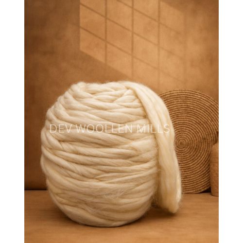 Natural White Combed Lincoln Wool