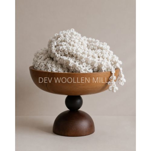 Textured Natural White Lincoln Wool Yarn