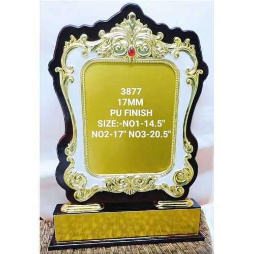 Regal Crowned Wooden Memento