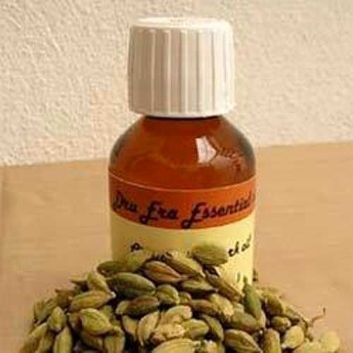 Cardamom Oil 