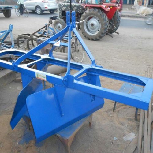 Mini Tractor Bedder