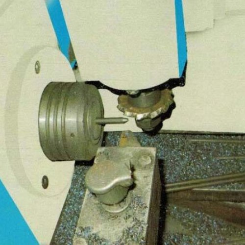 Screw Driver Slotting Machine