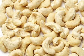 Cashew Kernels 03