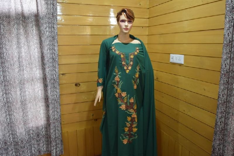 Green Kashmiri Embroidered Unstitched Suit Fabric 02