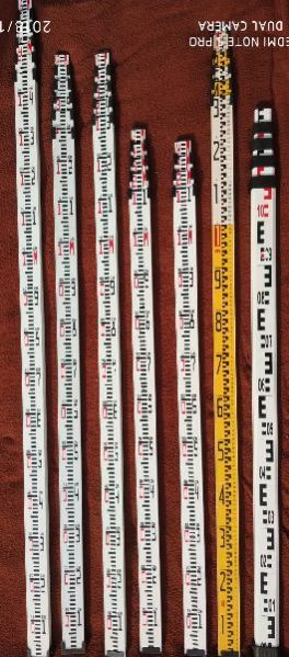 Levelling Staffs Image 01