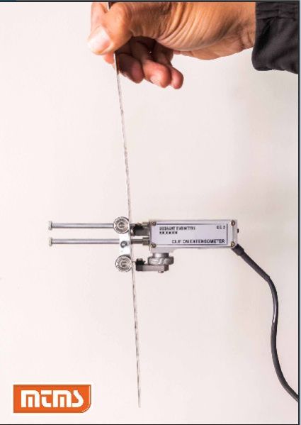 Electronic Extensometer 02