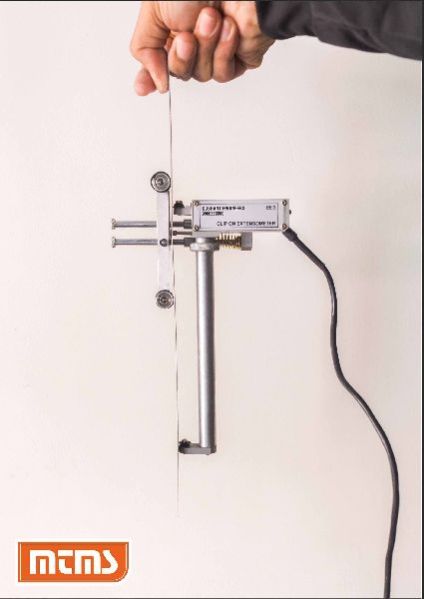 Electronic Extensometer 03