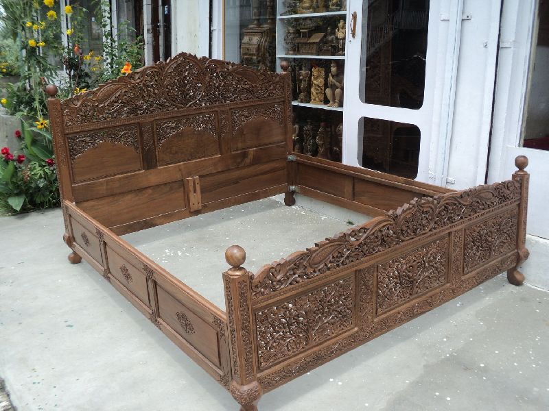 Designer Carved Wooden Double Bed