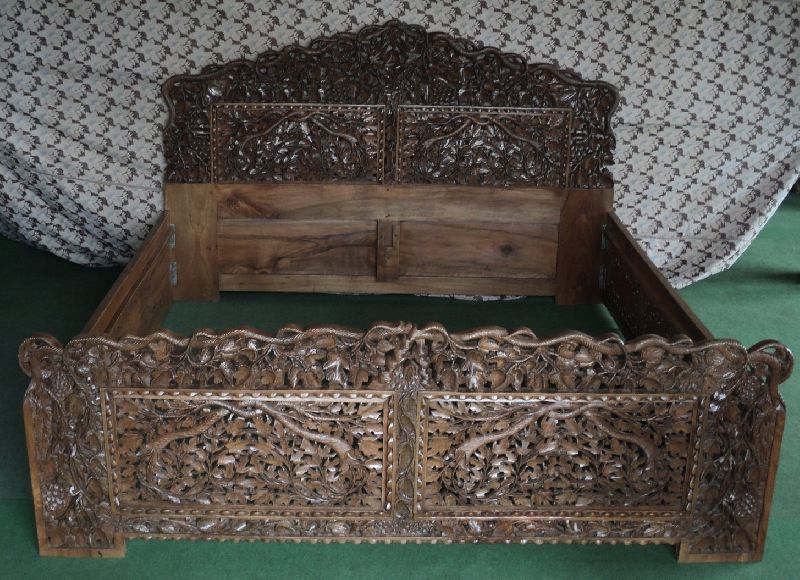 Chinar Design Wooden Double Bed