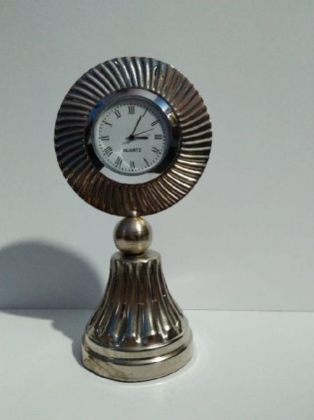 Arkw024 -  Table Clock