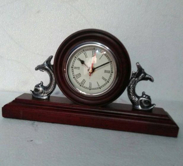 Arkw030 -Table Clock