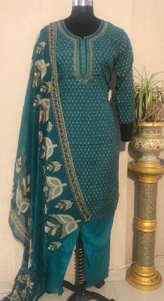 Ladies Green Salwar Suit (D. No. 2416)