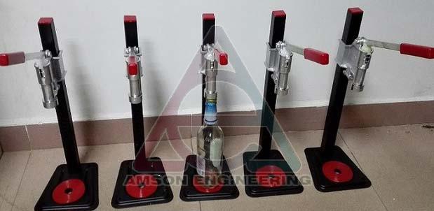 Manual Whiskey Bottle Crimping Machine