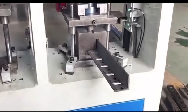 CNC Angle Punching Machine 02