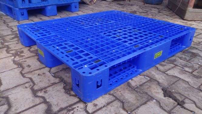 EPTP-1210-3R-H4 HDPE Injection Molded Pallets