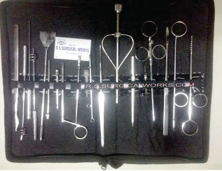 Teat Surgical Instrument Set
