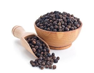 Whole Black Pepper Seeds