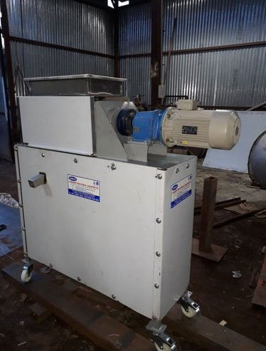 20 kg/hr Coconut Milk Extractor Machine