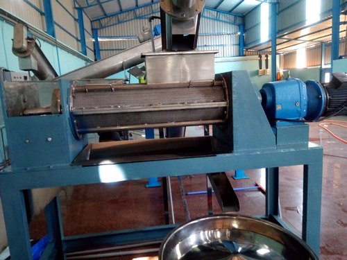 500 Kg/Hr Coconut Milk Extractor Machine