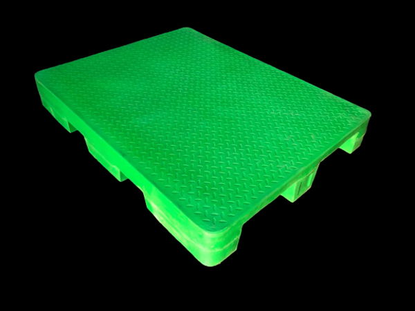 Four Way Roto Molded Plastic Pallet