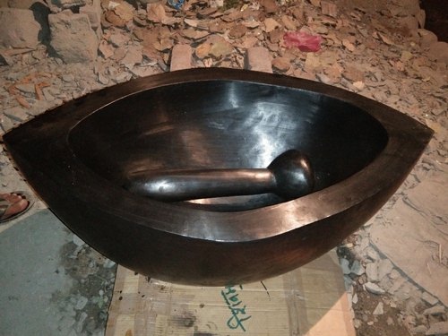 36 Inch Black Narmada Stone Boat Shape Kharal