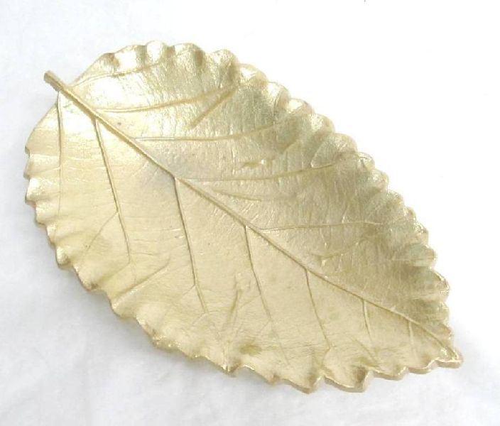 Leaf Shaped Plates
