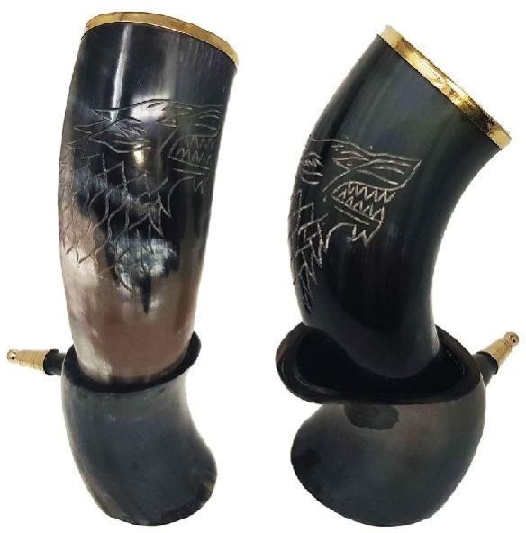 Drinking Horn with stand