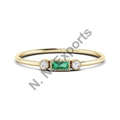 925 Sterling Silver Emerald and Zircon Ring