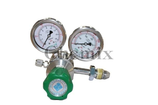 gas pressure regulators