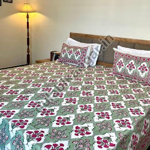 Mughal Poppy Magenta Green Bedsheets