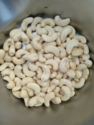120 Scorched Cashew Nuts