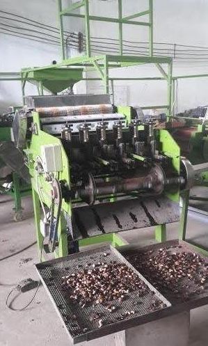 Cashew Cutting Machine