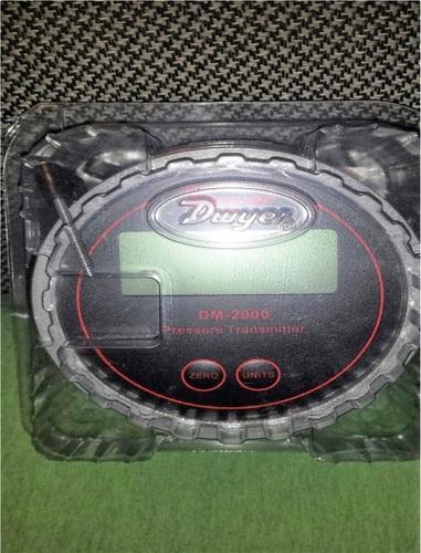 Dwyer DM-2002-LCD Differential Pressure Transmitter