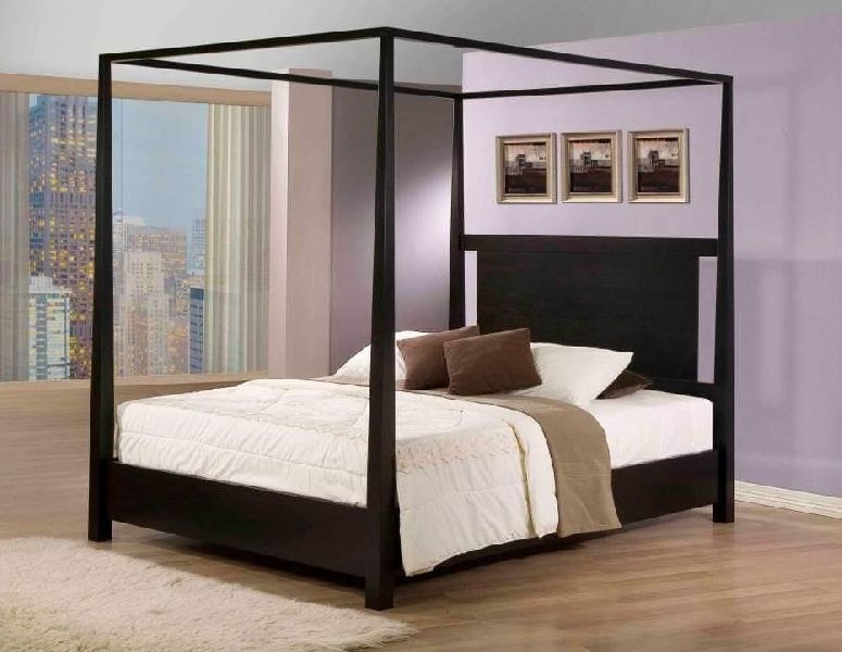 Clarendon Canopy Bed