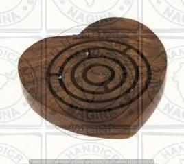 HHC192 Wooden Labyrinth Game
