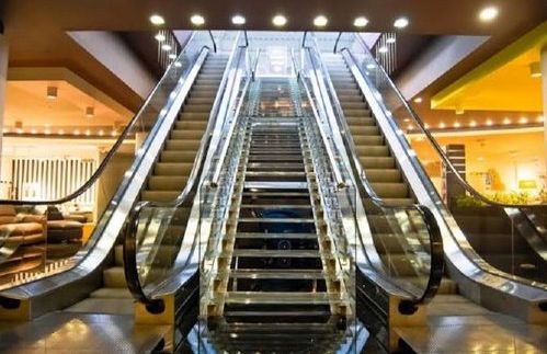 Mall Escalator