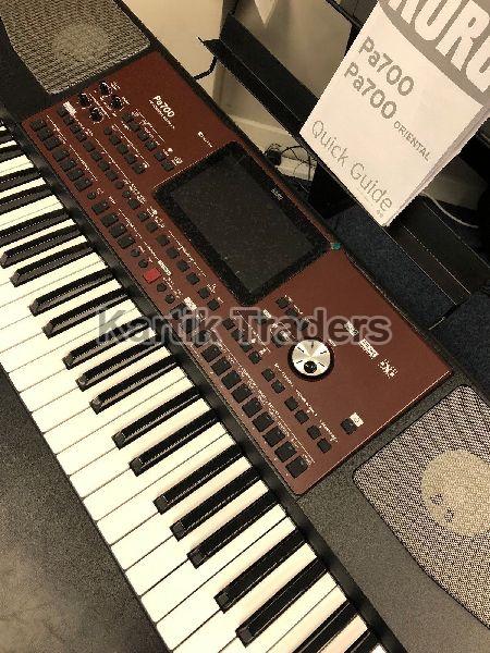 Korg Pa700 Oriental 61 Key Arranger Piano
